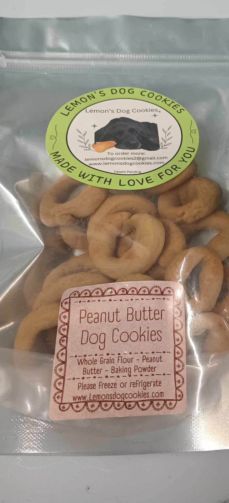 Close-up of the Mini Beg-Al 16-Pack silver bag showing the peanut butter mini bagel treats